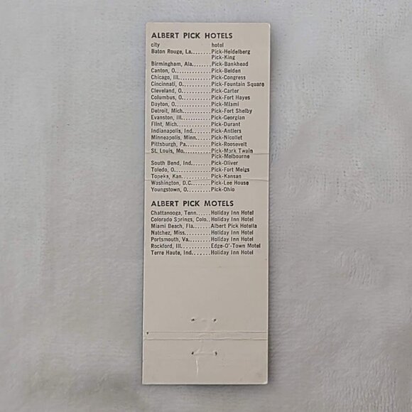 Front Strike Matchbook Cover The Pick Mark Twain Hotel St Louis MO Missouri - Picture 5 of 5